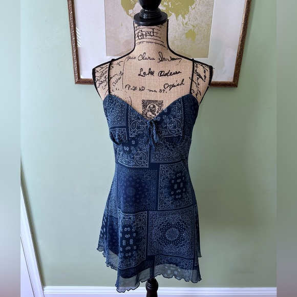 Urban Outfitters UO Elodie Printed Mesh Mini Dress - Size Medium - Picture 1 of 5